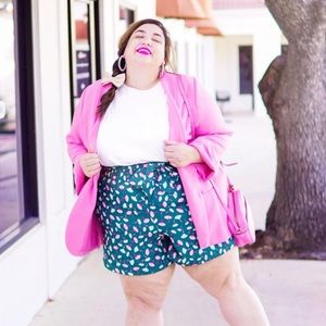 Eloquii printed paperbag waist shorts sz 22